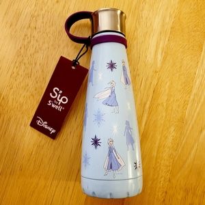 NWT. Disney Frozen II Sip by Swell Drink Bottle